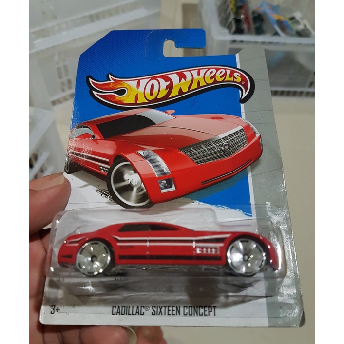 Hotwheels Cadillac sixteen concept red