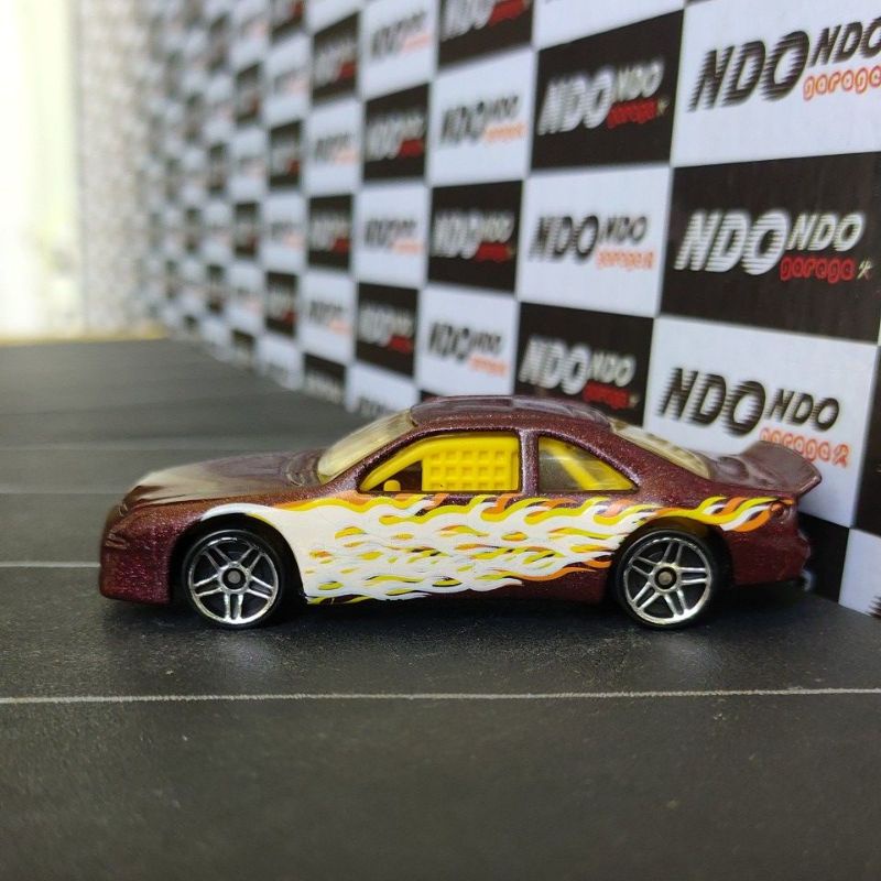 Hot Wheels T-Bird Stocker (1997) Dark Red 2nd Loose Giftpack 2000