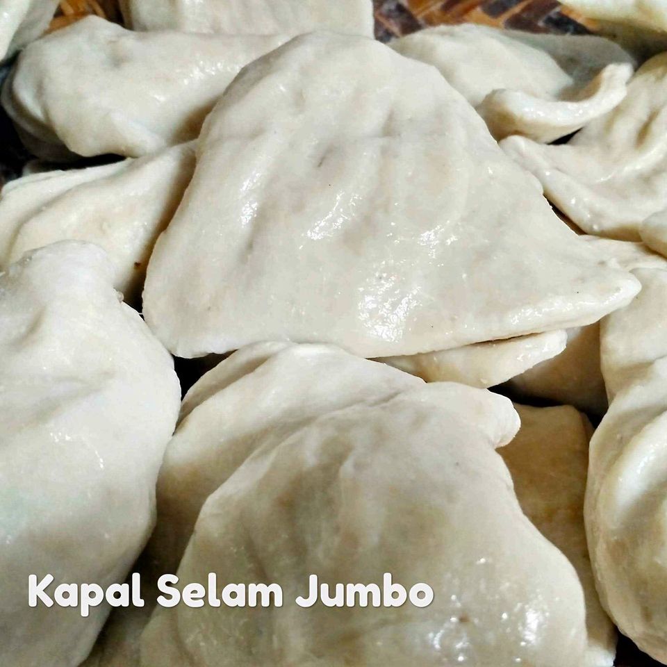 

Grosir Pempek Kapal Selam Jumbo isi 1 Telur Ayam utuh dari Ikan Tenggiri asli