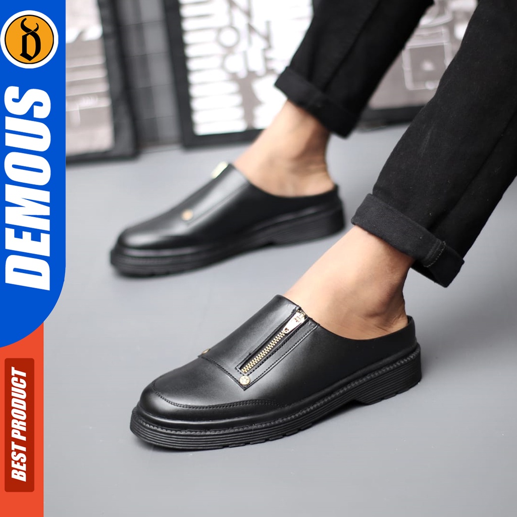 DEMOUS Devilling - Sepatu Sandal Bustong Casual Pria Hitam