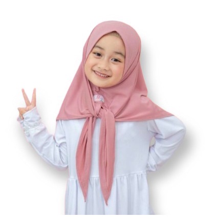 hijab segitiga yumna / hijab segitiga instan yumna anak / hijab segitiga instan yumna / segitiga ins