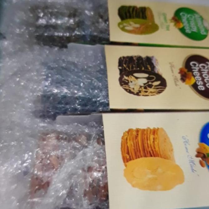

Almond Crispy Wisata Rasa Surabaya Termurah Di Jakarta