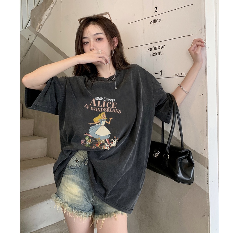 kaos hitam oversize wanita lengan pendek retro Alice In Wonderland motif printed t-shirt import kaos couple ootd