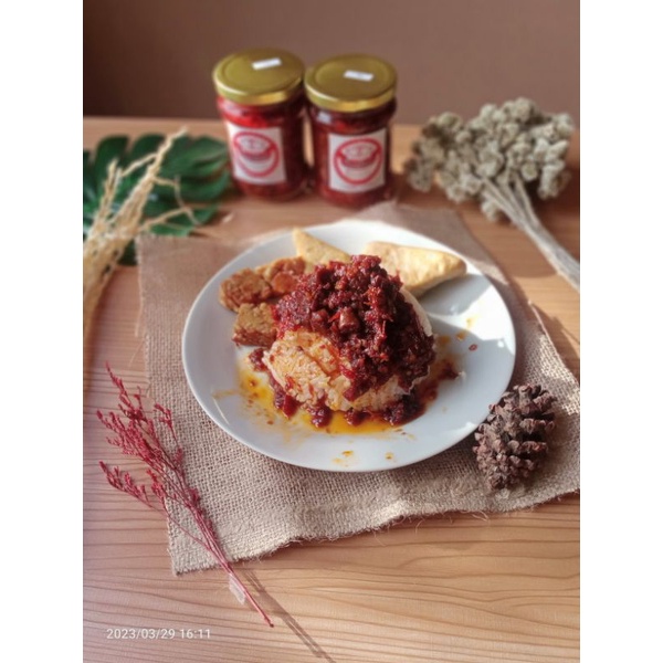 

rumah.maqis Sambal cumi 200gr
