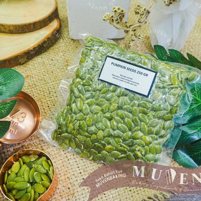 

TERBARU PUMPKIN SEEDS 250 GR / BIJI LABU KUPAS / KUACI KWACI SEED