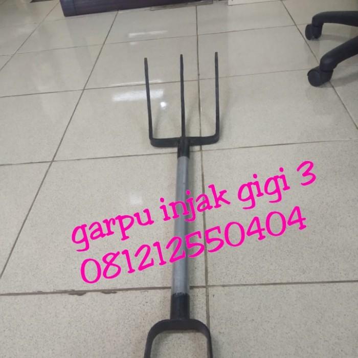 Terlaris Garpu Tanah Baja