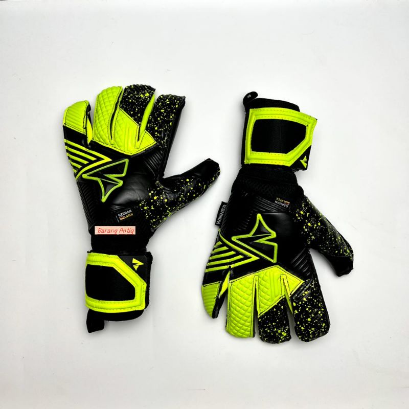 ( TERBARU ) sarung tangan kiper PGS WINNER  Sarung tangan kiper lengket  sarung tangan kiper origina