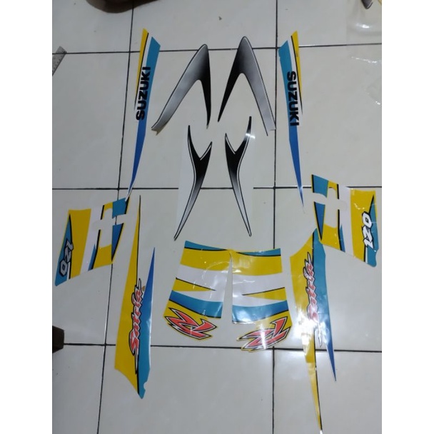 striping satria hiu merah hitam merah putih biru hitam kuning putih