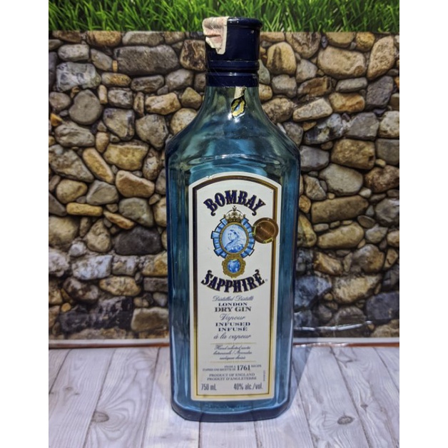 botol bekas minuman keras miras import premium Bombay saphire 750ml botol blue sapphire botol antik 