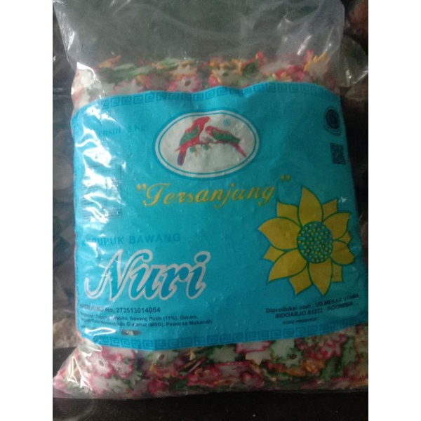 

KRUPUK BAWANG TERSANJUNG/KRUPUK BINTANG WARNA WARNI/KRUPUK MENTAH 250GR