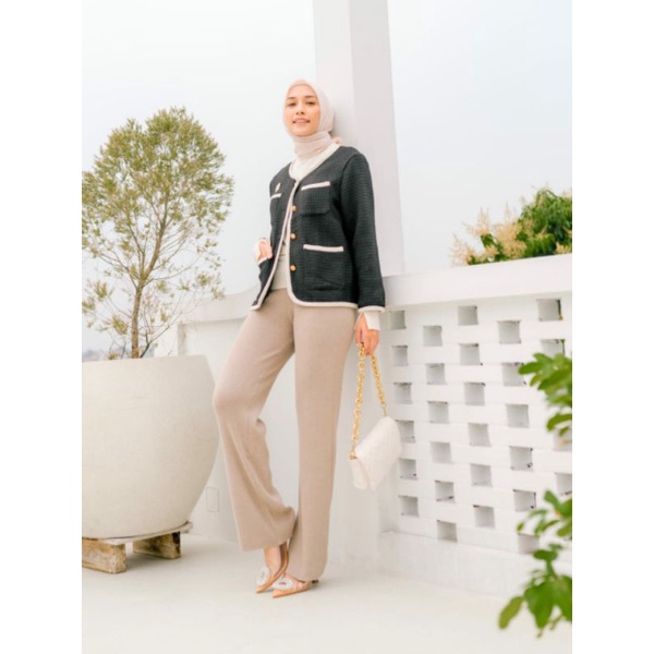 Mano Pants Diana Restu Warna Sand / Celana Wanita Knit Sand Diana restu