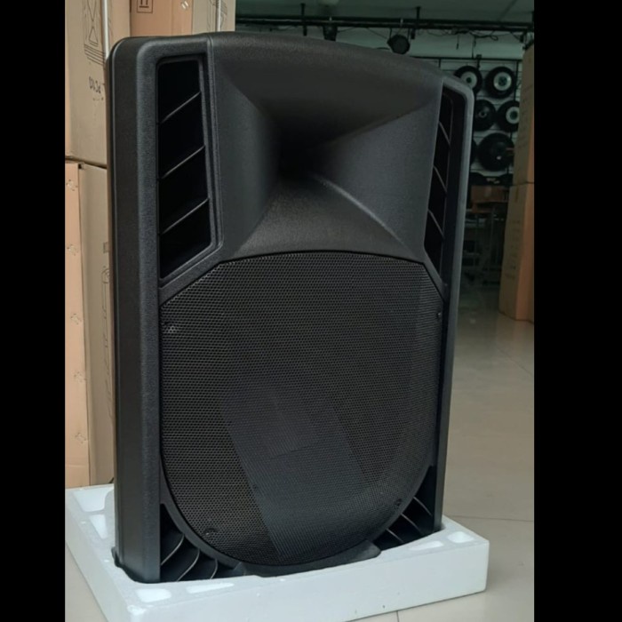 Box speaker fiber plastik 12 inch box kosong