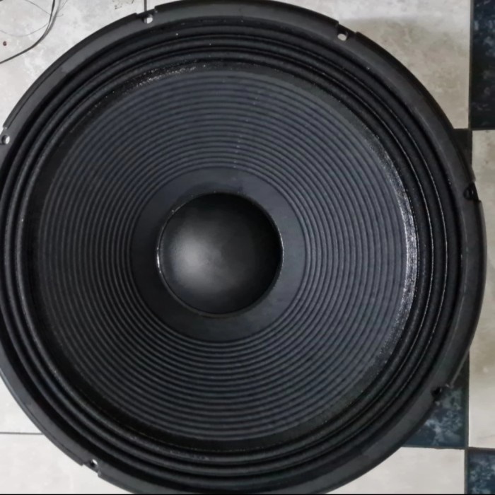 speaker rcf lf18x400 RCF 18 inch LF18 X400 komponen speaker 1000 watt