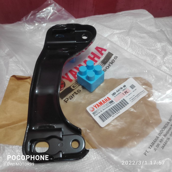 Breket Dudukan Knalpot Mio Sporty Smile Original