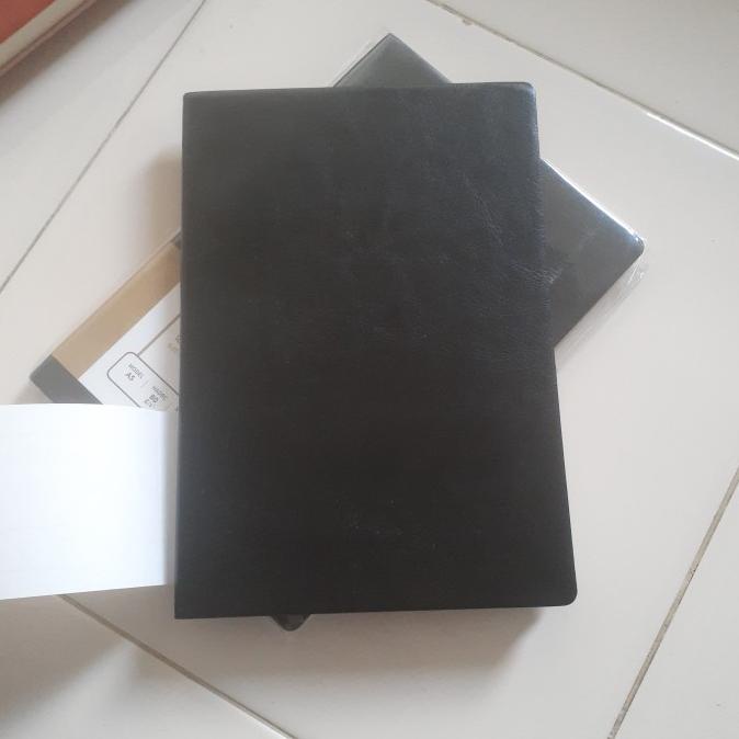 

buku agenda kulit A5/buku notebook A5 kulit (isi70lembar)