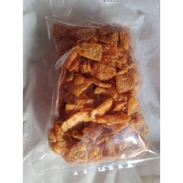 

krupuk Malaysia rasa pedas manis