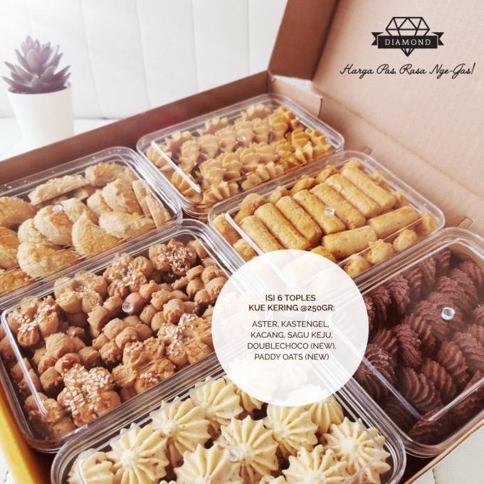 

Diamond Cookies Box Turkish / Hampers Lebaran
