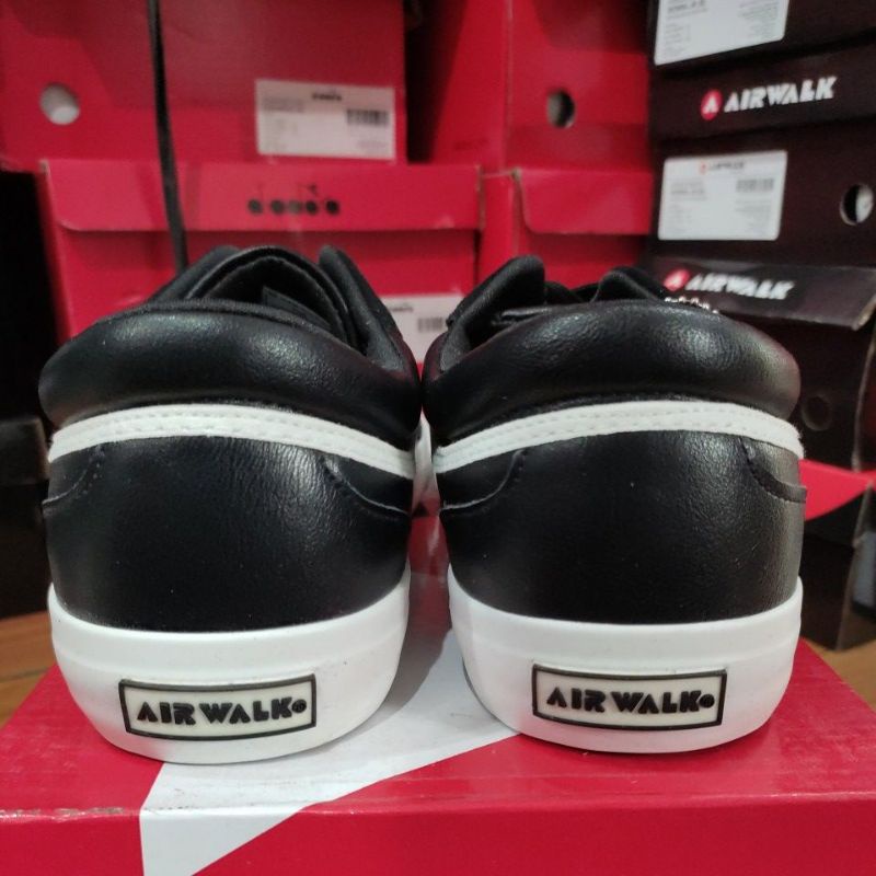 Sepatu Airwalk Raina (M)