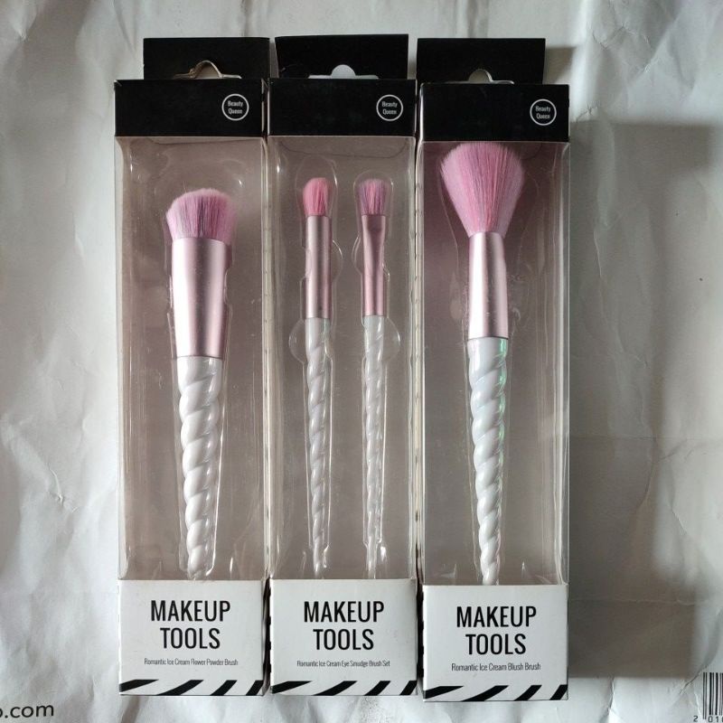 MINISO ROMANTIC MAKE UP BRUSH ICE CREAM BLUSH POWDER EYE SMUDGE