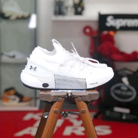 Under Armour HOVR Phantom 3
