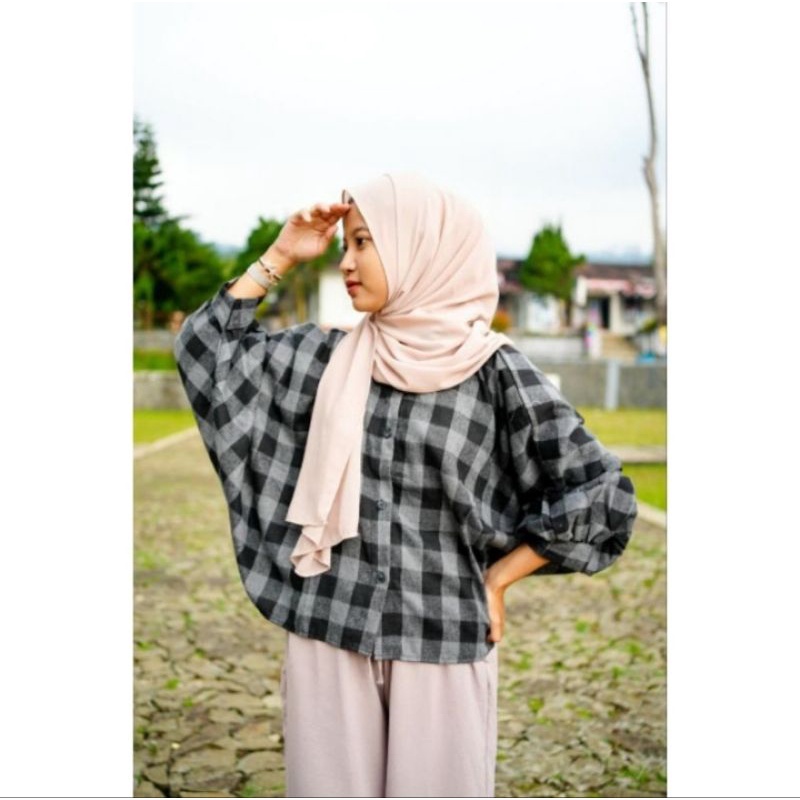 Kemeja Flanel lengan Balon Crop batwing
