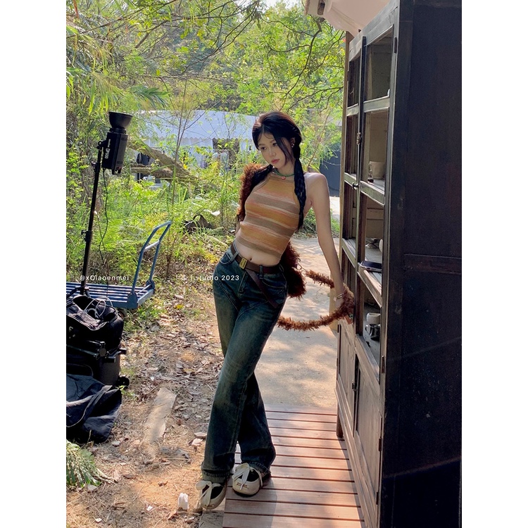 Red Bergaris Halter Leher Rajutan Kamisol Wanita Musim Panas Retro Perancis Spice Girl Mengenakan Atasan Desain Pendek