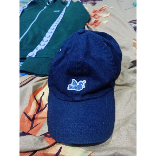 Caps Peaceful Hooligan