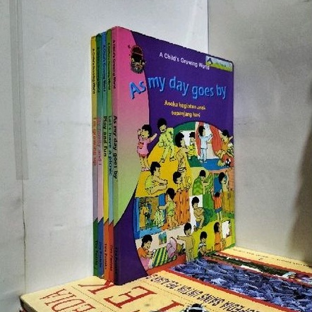 A CHILD'S GROWING WORLD SEPAKET 5 BUKU