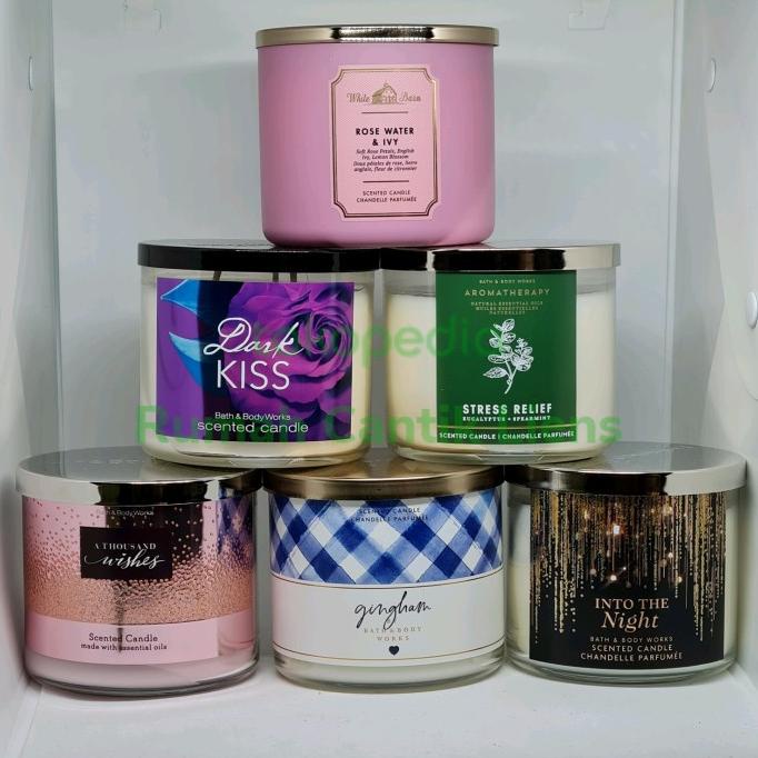 Bath & Body Works - Scented Candle 3 Wicks