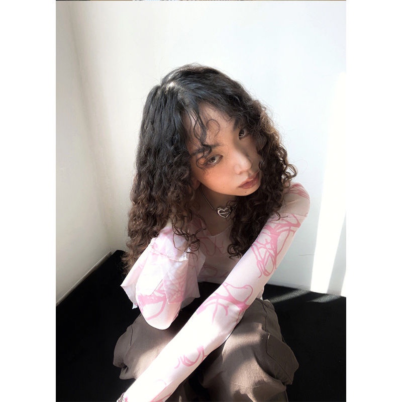 Red Selebriti Amerika retro merah muda bahu lengan panjang t-shirt wanita musim panas rasa desain baru ceruk mesh atasan pendek