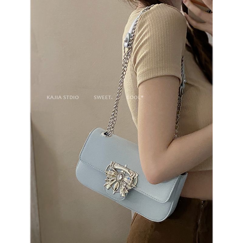 Red Niche texture underarm bag female 2023 new trendy summer chain small square bag all-match ins shoulder Messenger bag
