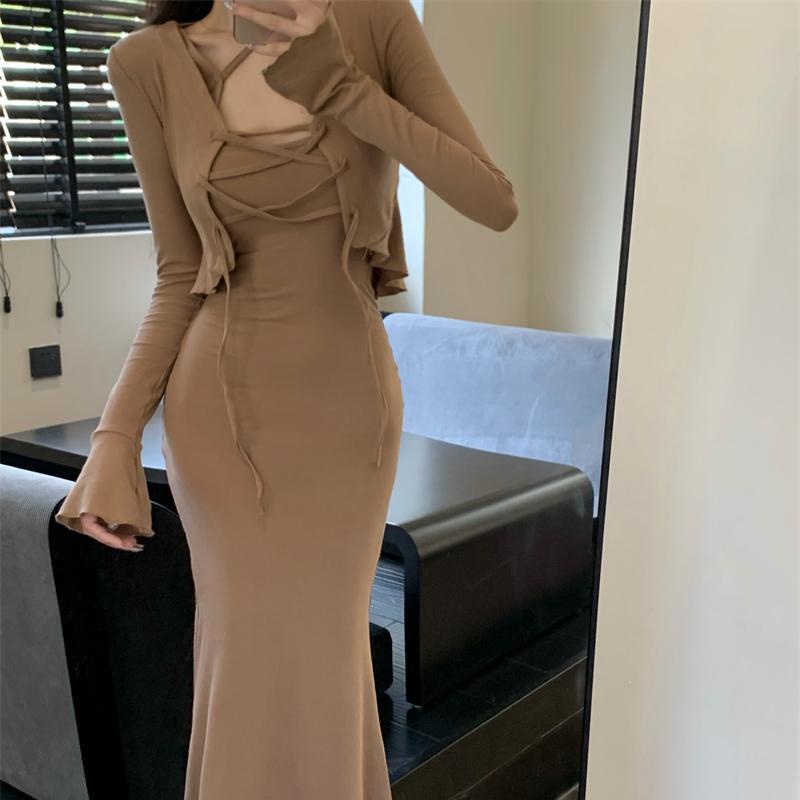 dress floral korea Gaun Suspender Keinginan Murni untuk Wanita, Rok Fishtail Ketat Pinggang Khaki Mu