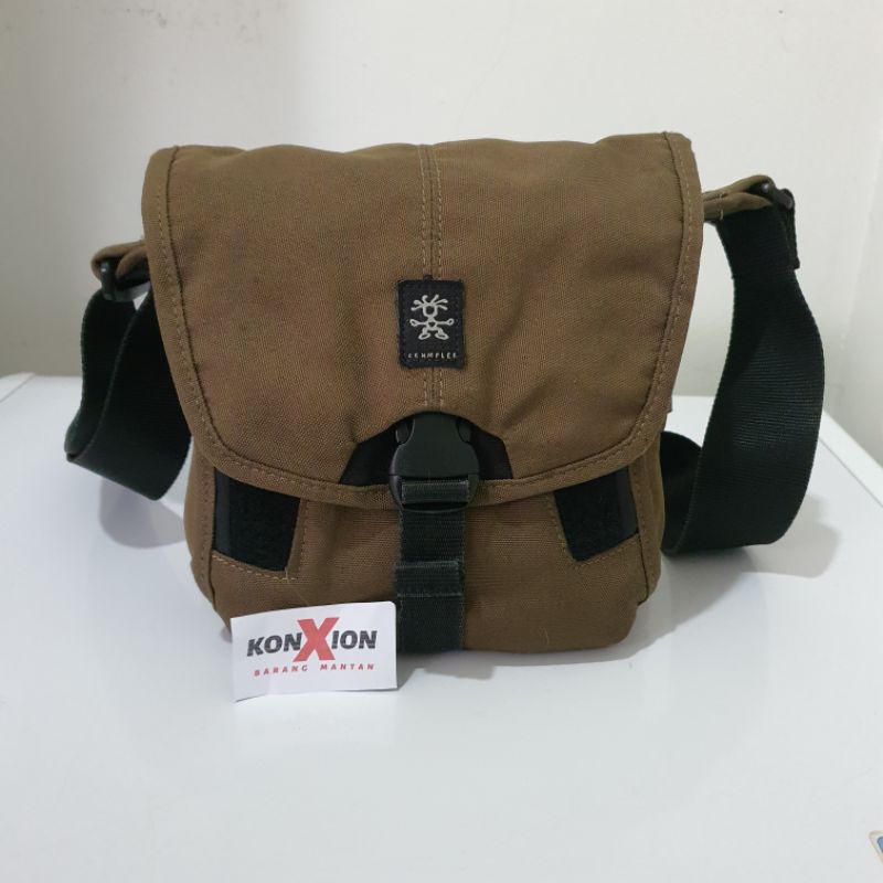 Tas Kamera Kecil Crumpler The Four Million Dollar Home - Muat 1 DSLR dengan Lensa 16-35