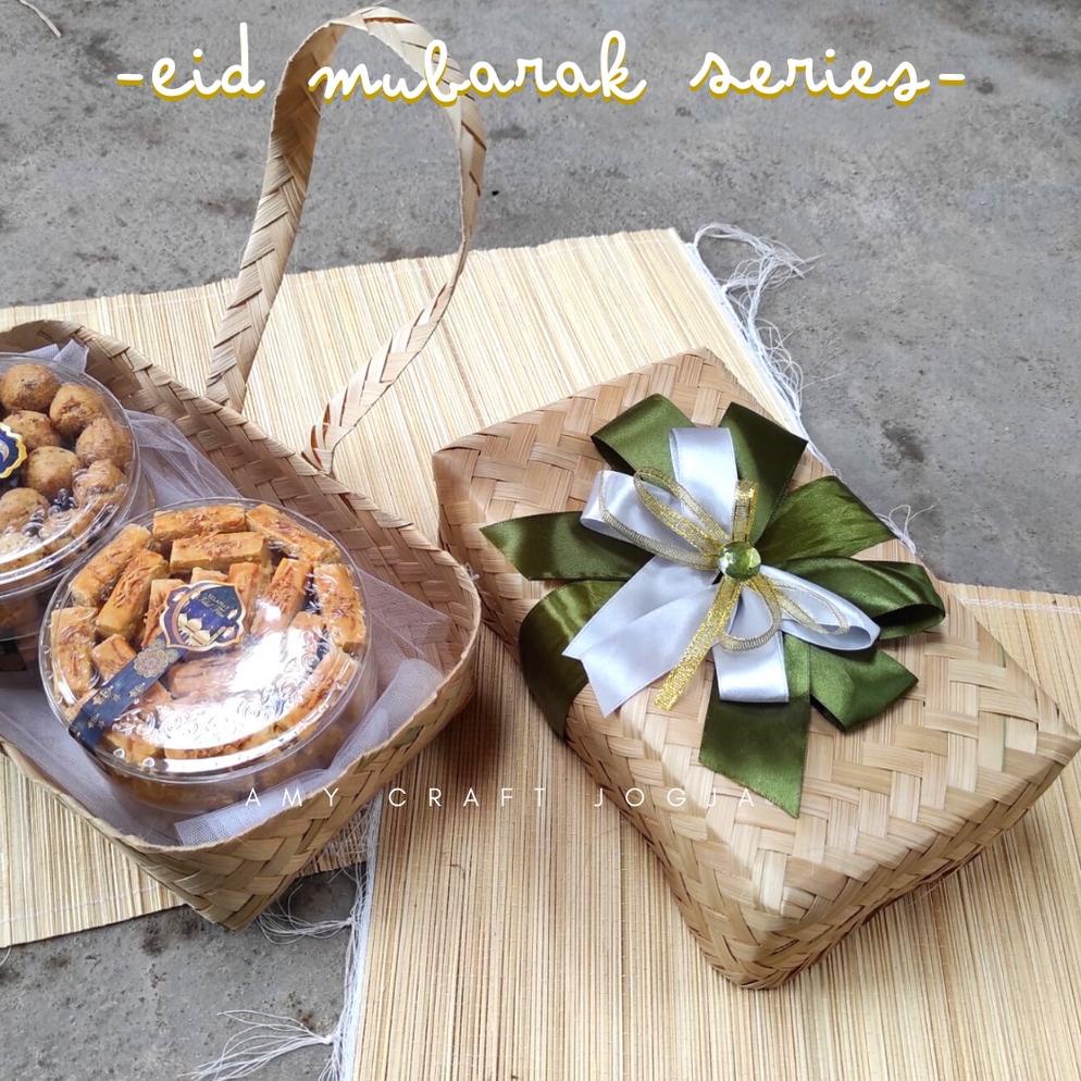 

6.6 SALE [READY] SPESIAL LEBARAN | Pegon Cangking Lebaran 25 x 15 cm/Pegon Besek Hias Pita Ketupat/Ketupat Lebaran/Besek Kue Kering