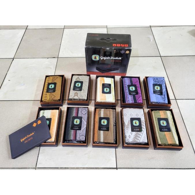 Sarung Gajah Duduk Serumpun