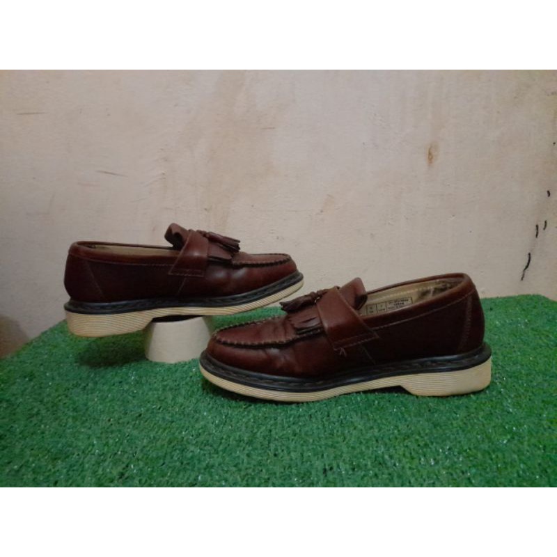 sepatu dr martens adrian tassel original