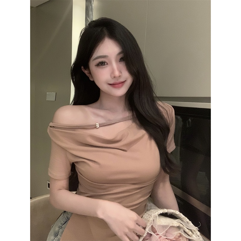 ♧#COD Suhao Pure Desired Wind One-Shoulder Lengan Pendek T-shirt Wanita Musim Panas Hot Gadis Off-Shoulder Belahan Tidak Teratur Pinggang Ketat Tipis Top