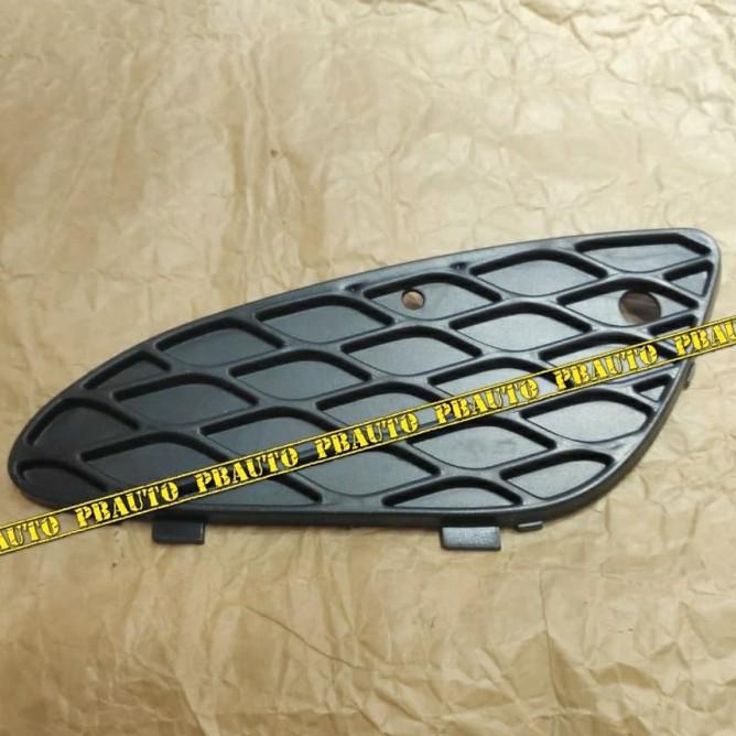 Grille Bemper W211 Lama Kiri / Grill Mercedes Benz