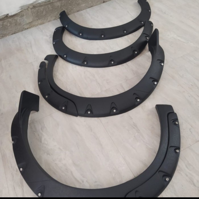 over fender terios rush lama