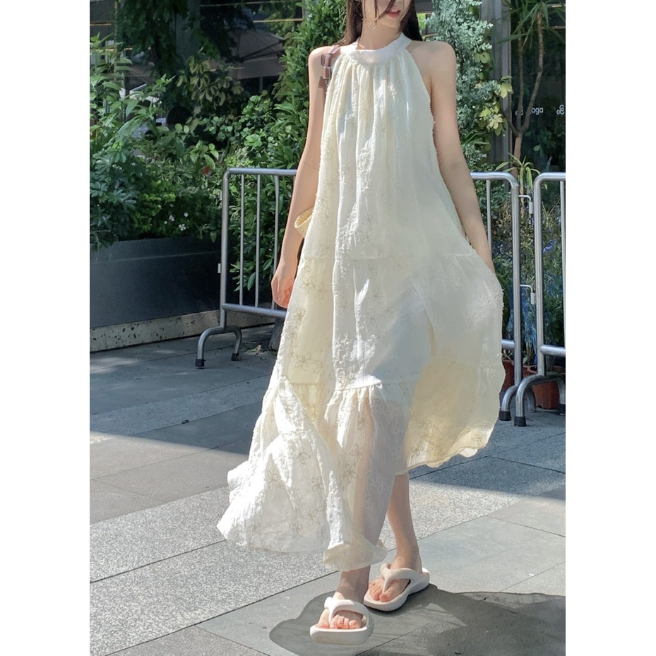 Red dreesGaya liburan strapless halter neck dress musim panas wanita temperamen pinggang ramping dan renda tipis rok mid-length