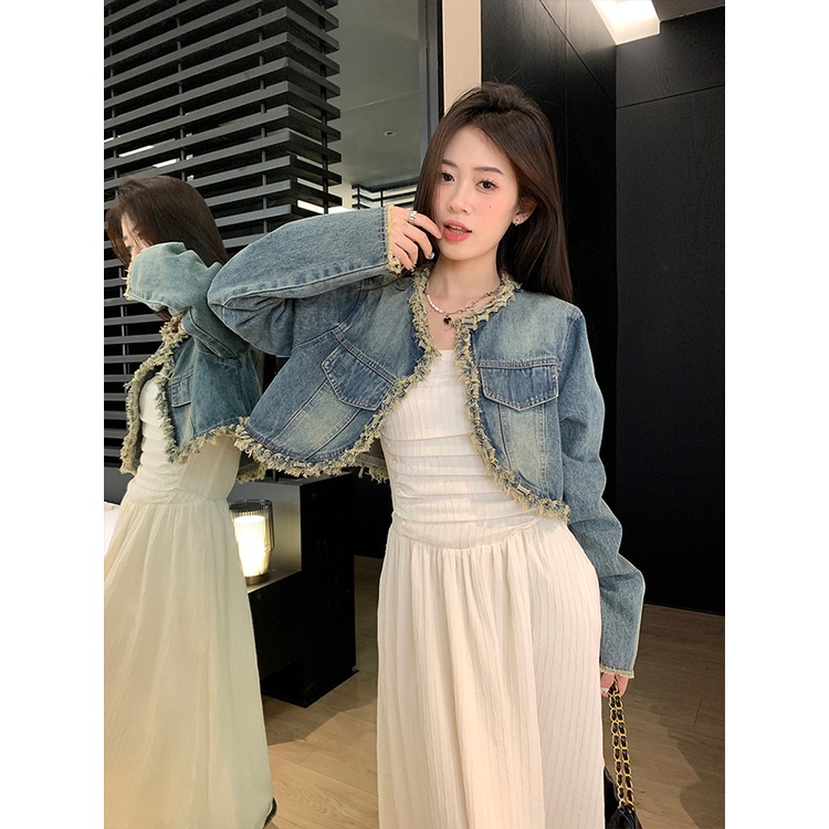 ▼gaun musim panas pantai manis dan setelan keren wanita rasa desain raw edge jaket denim pendek musim semi putih tube top dress rok panjang two-piece set