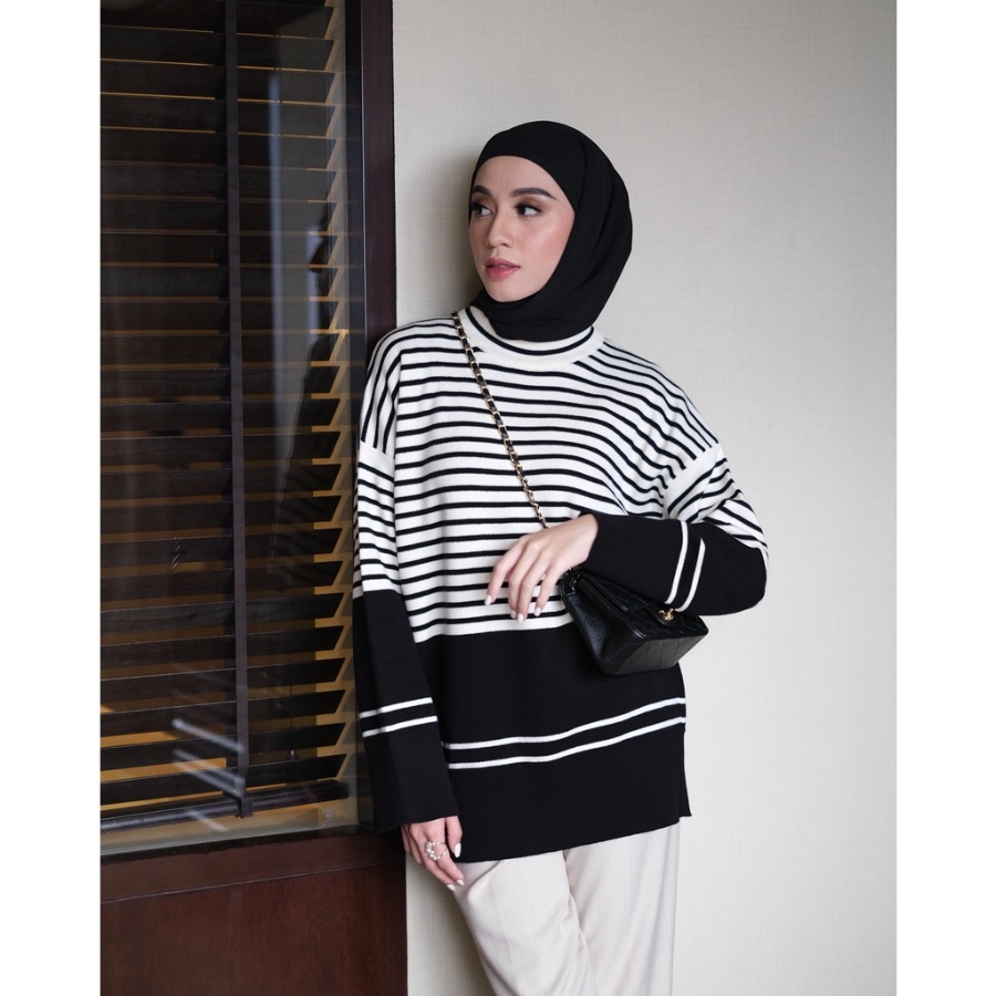 Nina Sweater Rajut Wanita 2 Tone Stripe Oversize