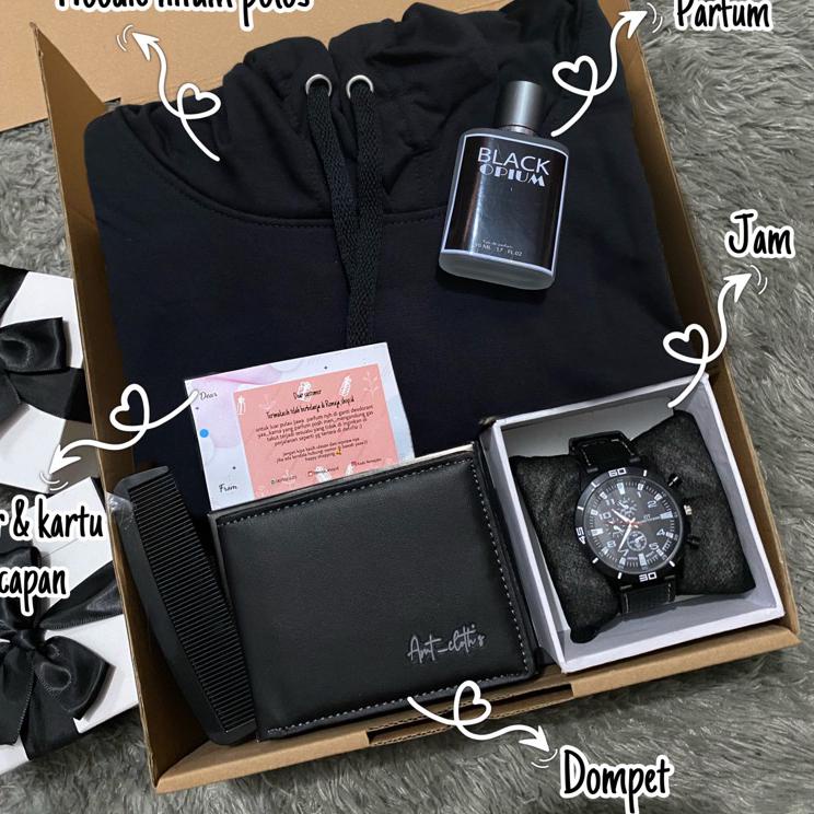 

GROSIR ( bisa cod ) Hampers Hoodie cowok / hadiah cowok / kado Hoodie cowok / gift box Hoodie / kado ulang tahun cowok / hadiah wisuda / kado anniversary !
