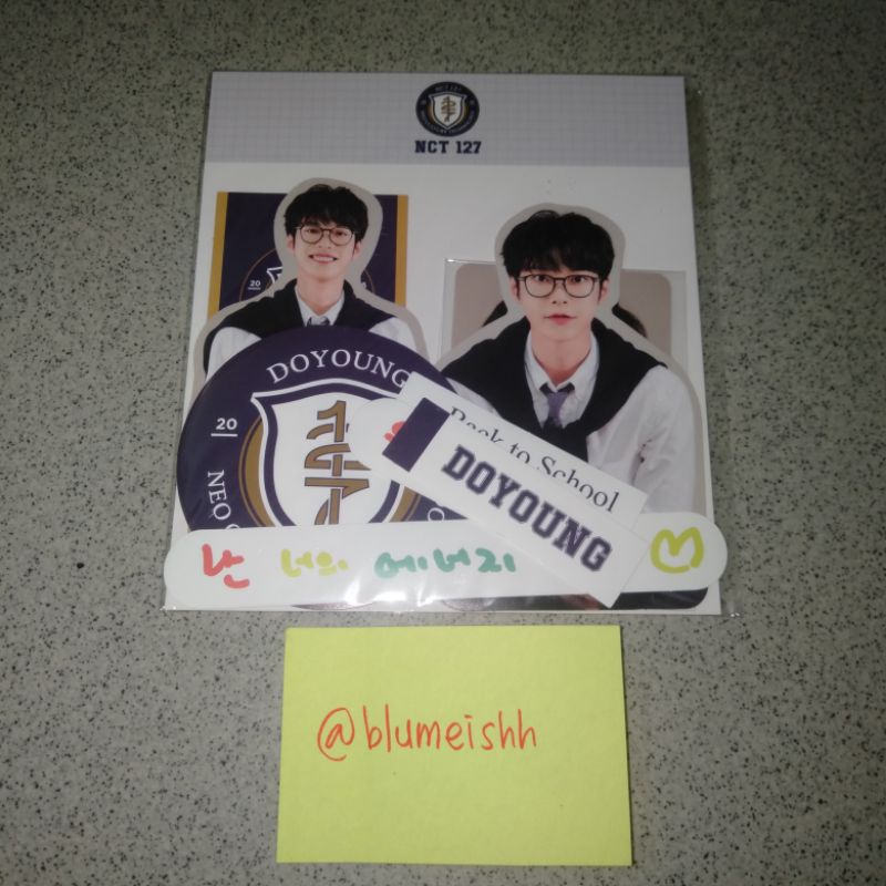 [NCT SEALED] LUGGAGE STICKER + PHOTO CARD SET DOYOUNG BACK TO SCHOOL B2S