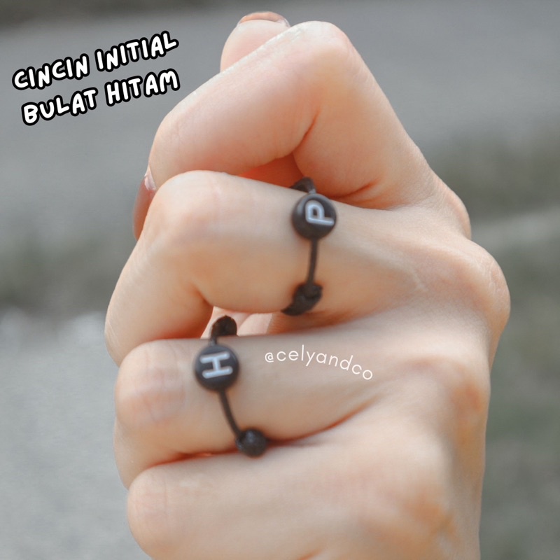 Cincin Initial Tali Manik Bulat