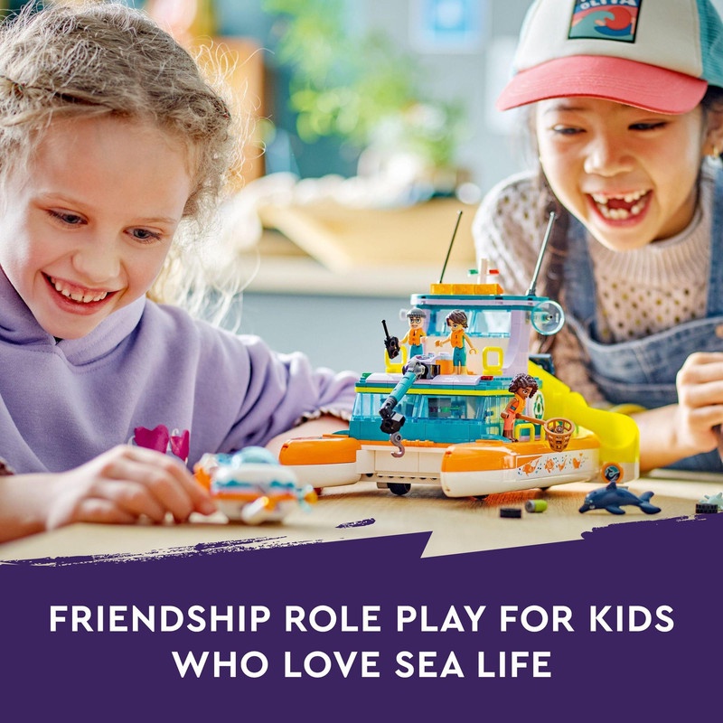 LEGO Friends 41734 Sea Rescue Boat Building Toy Set (717 Pieces) Mainan Balok (7 Tahun+)