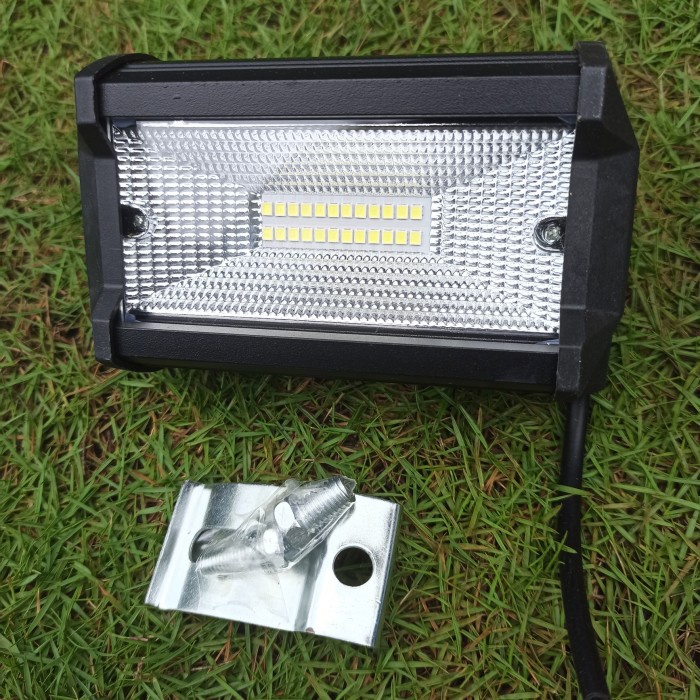 Lampu 24 Led Tembak Sorot 24 Titik Mata 72 Watt Motor Mobil 72W 12V - Sedia Lampu Tembak Mobil Led L