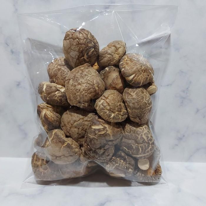 

Hioko jamur hio ko sedang tebal 250 gram ( repack ) Kualitas Terbaik