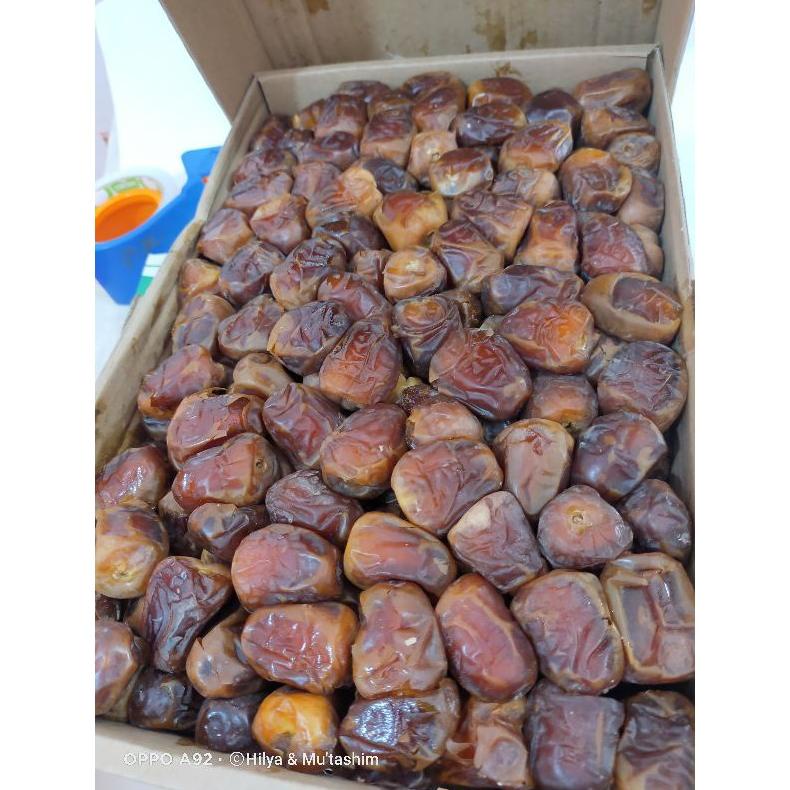 

Kurma Sukkari 1kg Best Seller