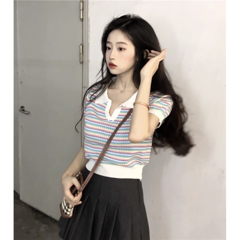 Suhao bergaris warna kontras polo kerah es sutra rajutan lengan pendek T-shirt musim panas wanita V-neck gaya keinginan murni slim-fit short shoulder top kaos impor wanita kaos wanita gaya korea lengan pendek kaos pendek perempuan